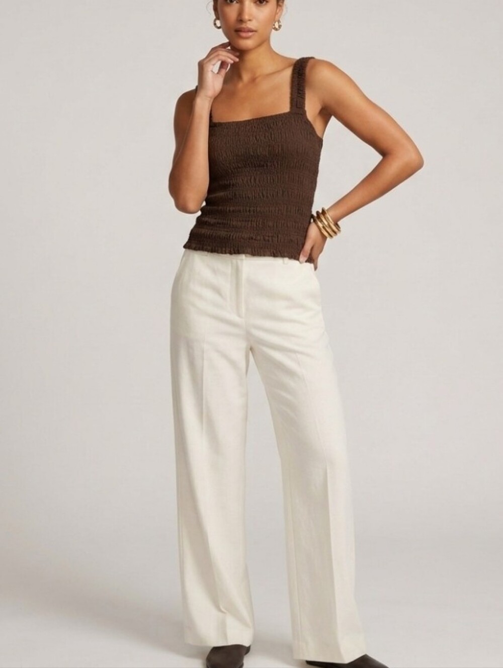 Michael Kors Linen Blend Smocked Square Neck Cami, Dark Brown/ Summer 26 piece - Picture 2 of 9